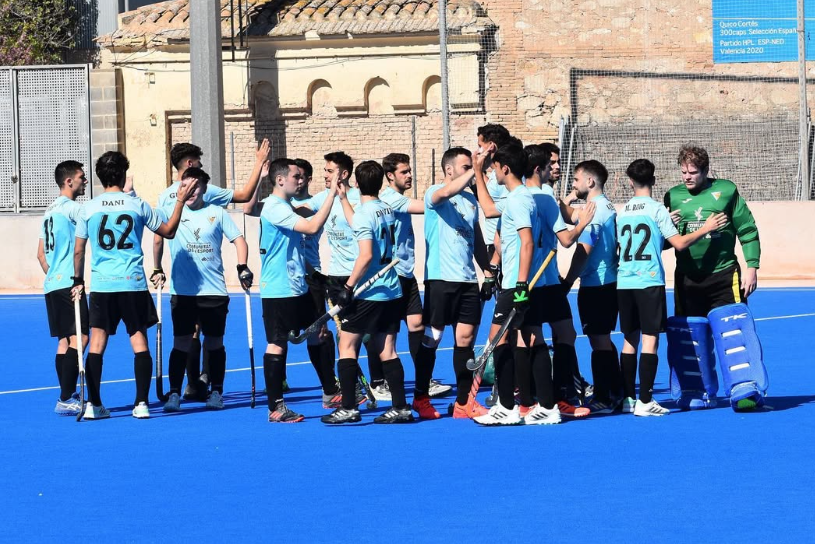 Los chicos sellan la permanencia.